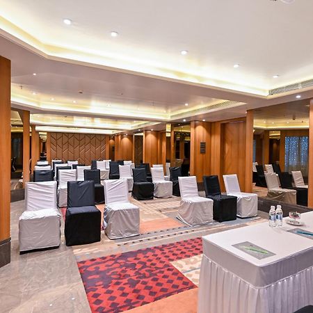 Maharaja Regency Hotel Satara Luaran gambar