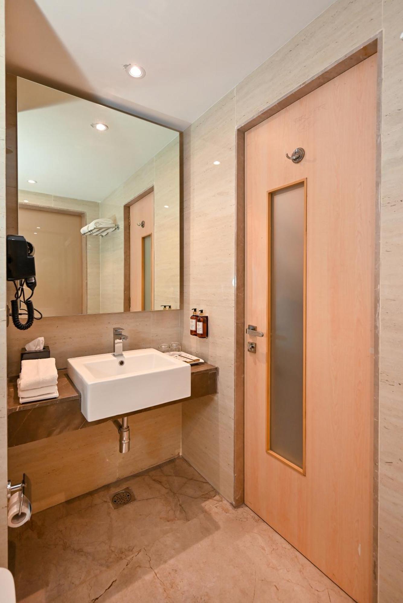 Maharaja Regency Hotel Satara Luaran gambar
