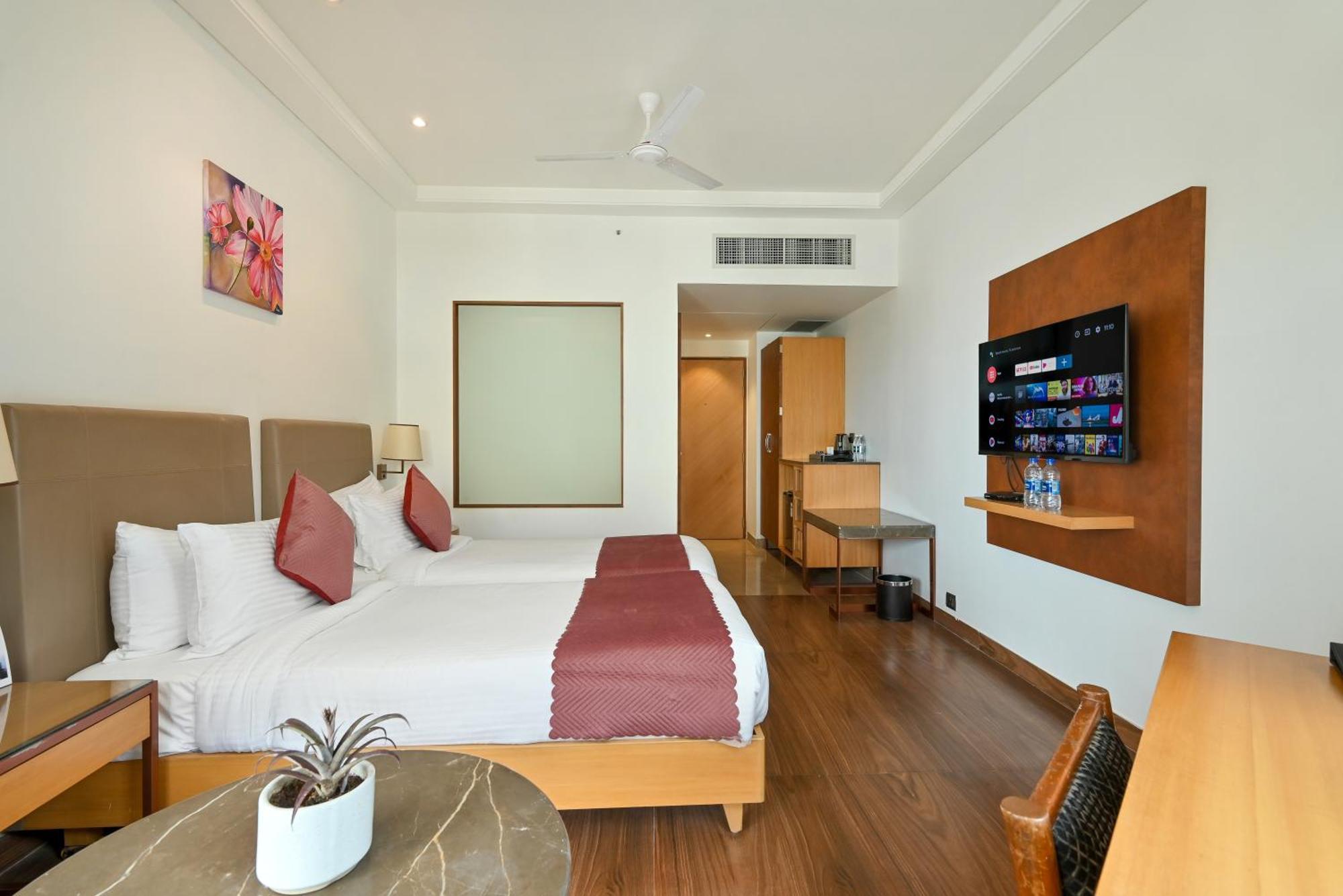 Maharaja Regency Hotel Satara Luaran gambar