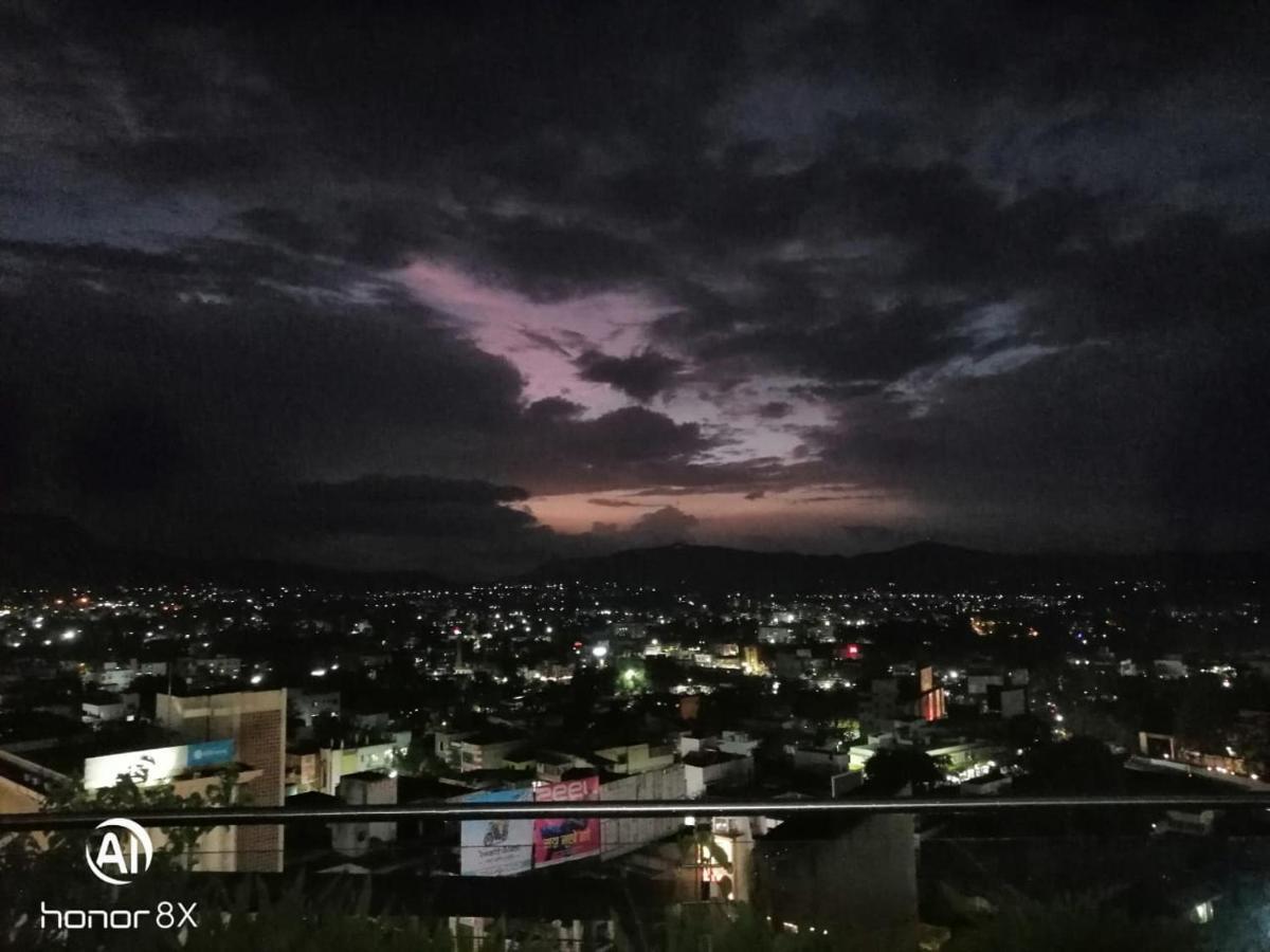 Maharaja Regency Hotel Satara Luaran gambar